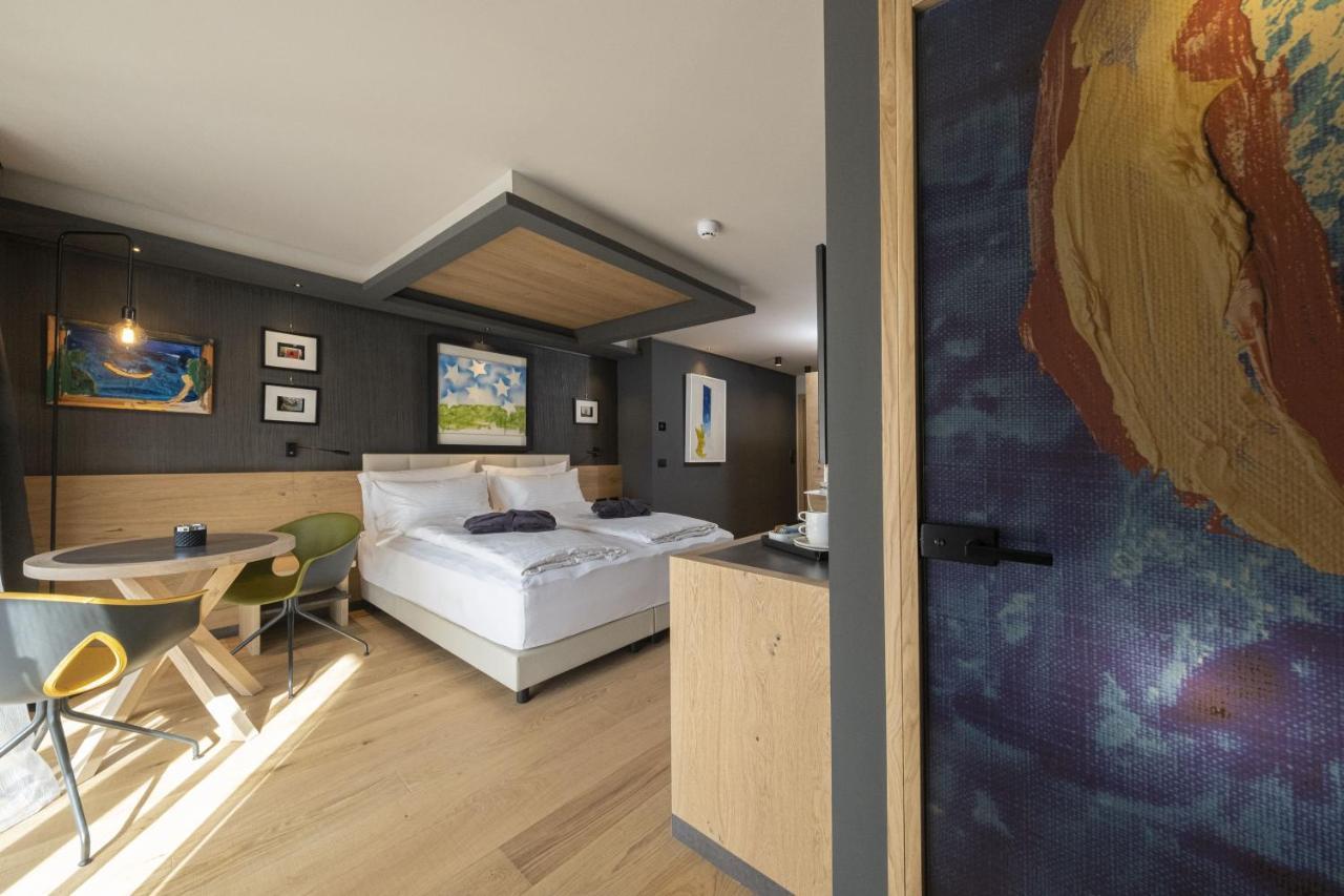 Locanda Degli Artisti Art Hotel Canazei Buitenkant foto