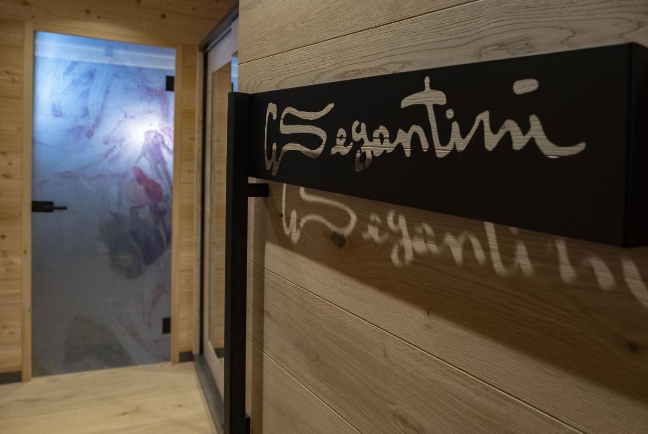 Locanda Degli Artisti Art Hotel Canazei Buitenkant foto