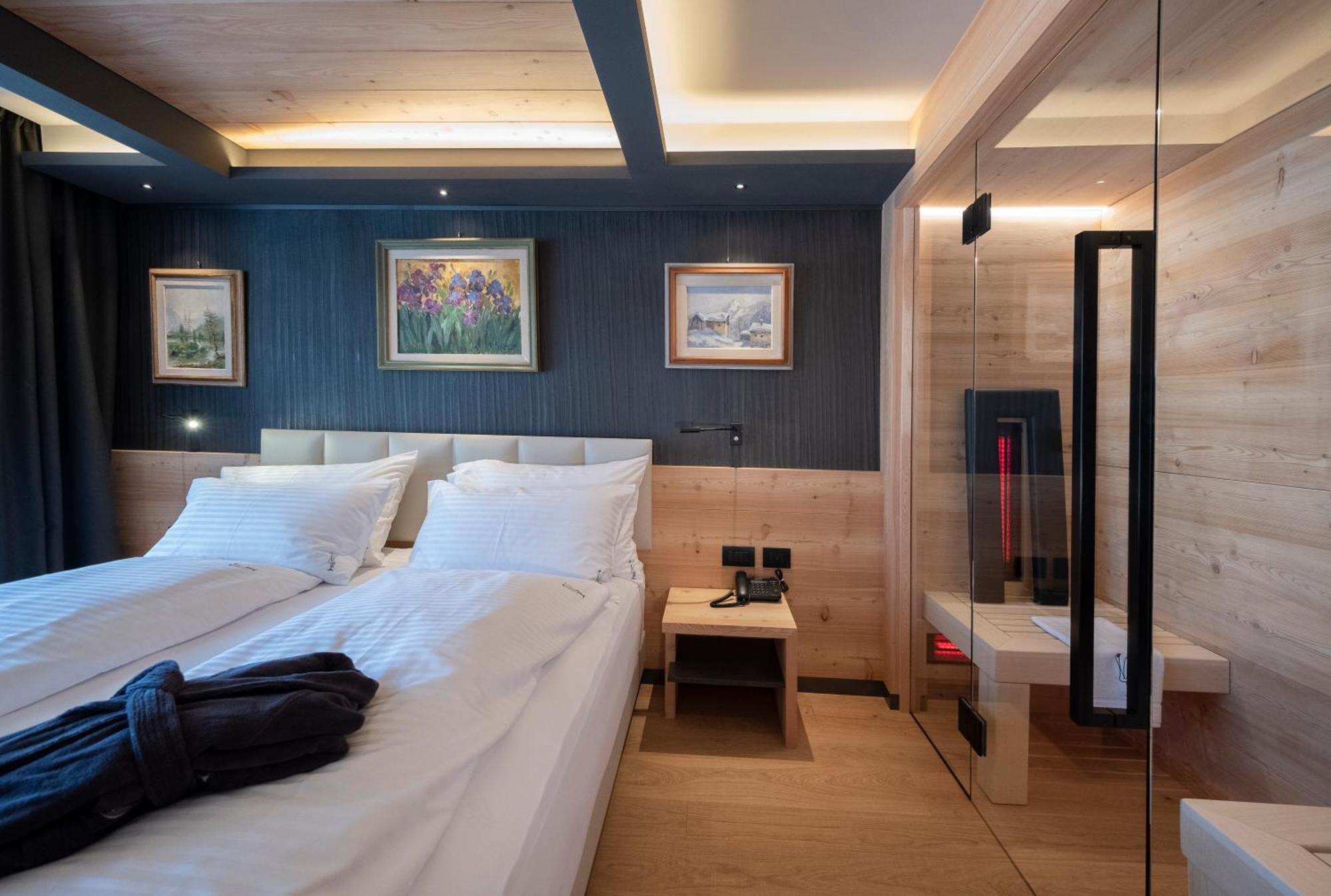 Locanda Degli Artisti Art Hotel Canazei Buitenkant foto
